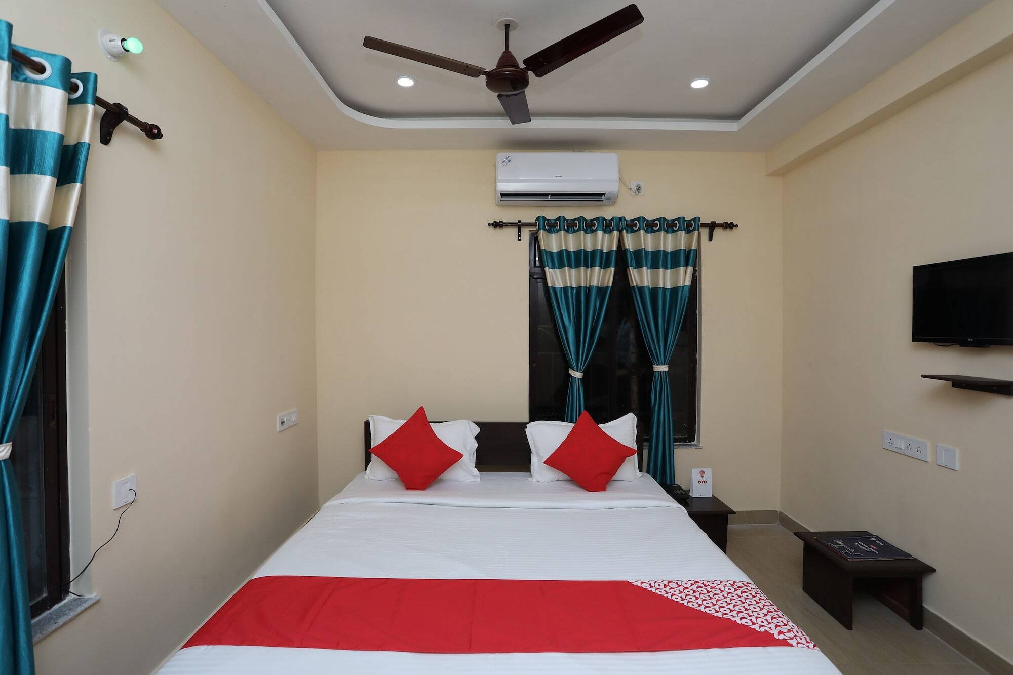 Oyo 17376 Happy Spring Inn Calcutta  Esterno foto