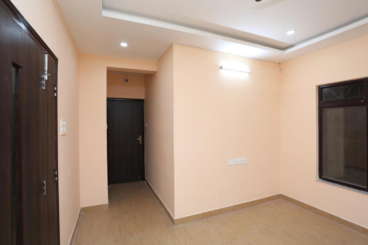 Oyo 17376 Happy Spring Inn Calcutta  Esterno foto